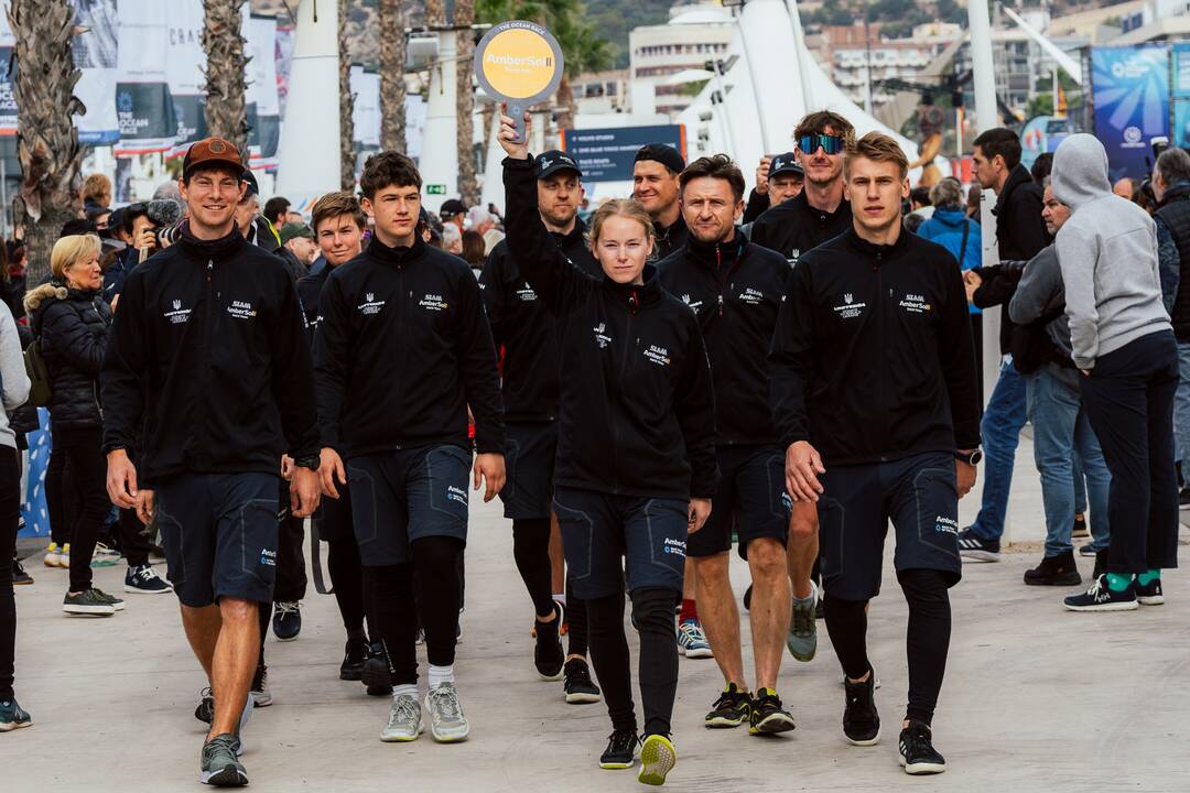 Susikaupusi: rimties akimirka prieš sudėtingas „The Ocean Race Europe“ varžybas.