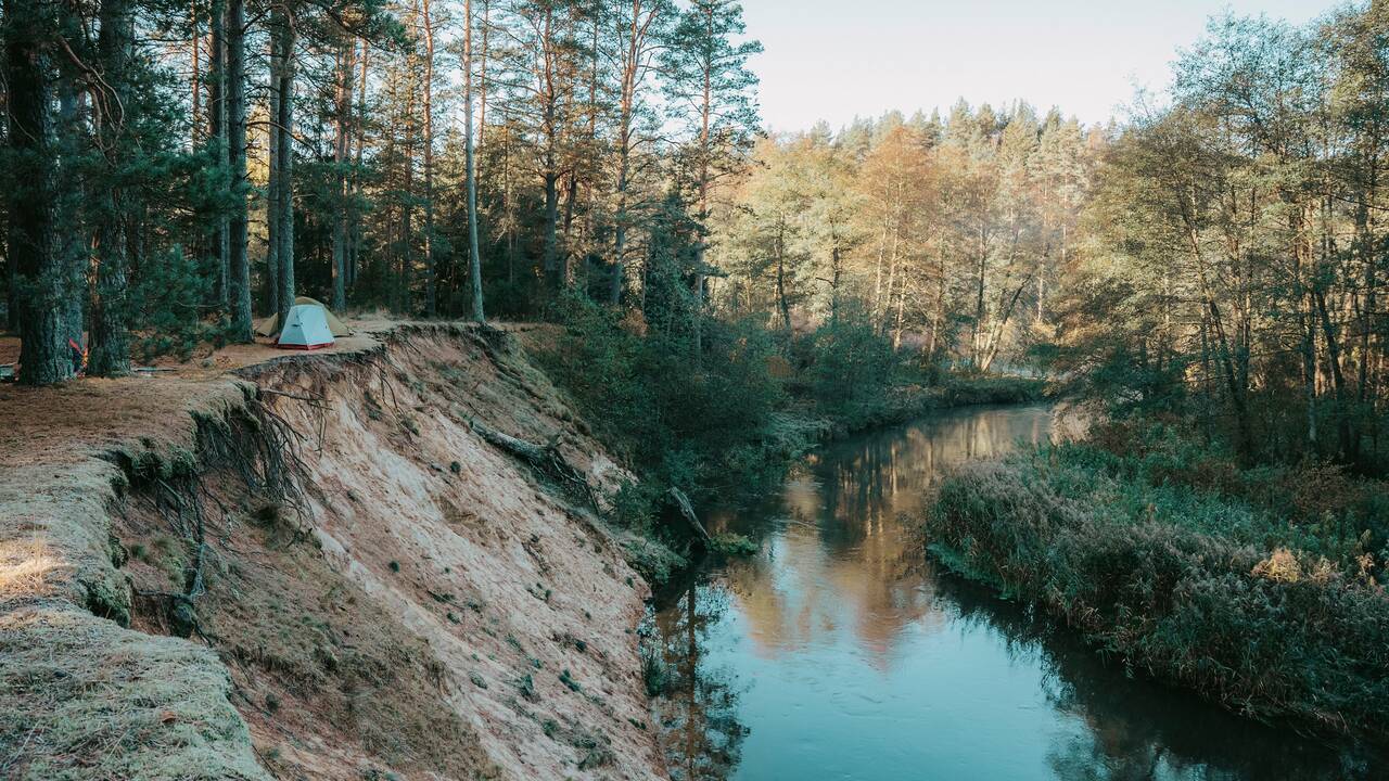 Įsimylėjęs: „Daug kam Dzūkija asocijuojasi su grybais, tačiau man šis kraštas – vandens turizmo perlas“, – sako P. Gataveckas, kurį vietiniai vadina tiesiog baidarininku Pranu.
