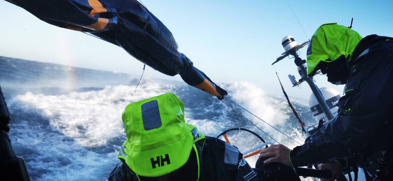 Susikaupusi: rimties akimirka prieš sudėtingas „The Ocean Race Europe“ varžybas.