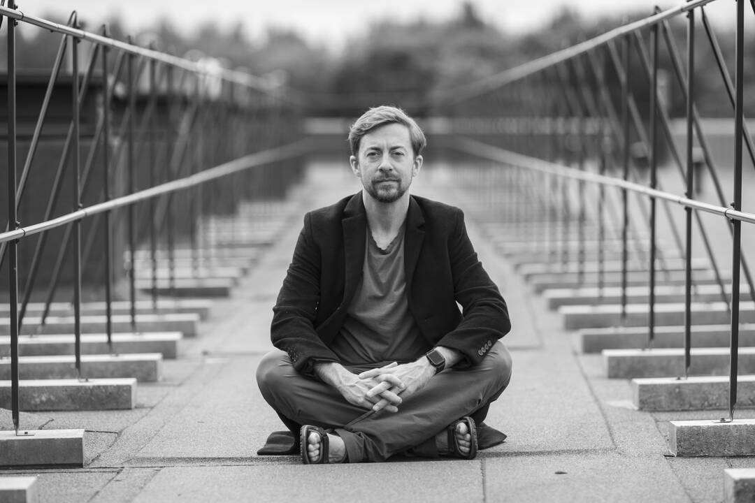 Tikslas: fotografas B. McKechnie per savo gyvenimą ketina aplankyti visas 197 pasaulio šalis ir neskubėdamas pildo šį sąrašą – į jį jau pateko Lietuva.