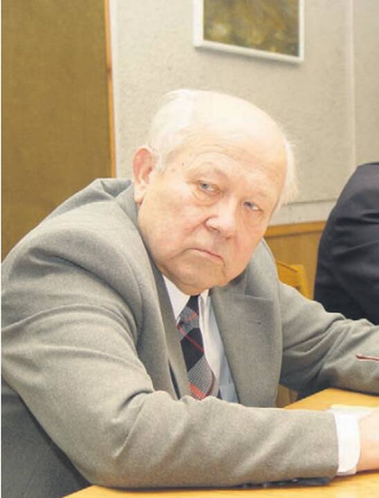 Drąsa: gūdžiais sovietmečio metais kažkoks patriotas įkopė į elektrinės kaminą ir iškėlė joje vėliavą bei antisovietinį šūkį.