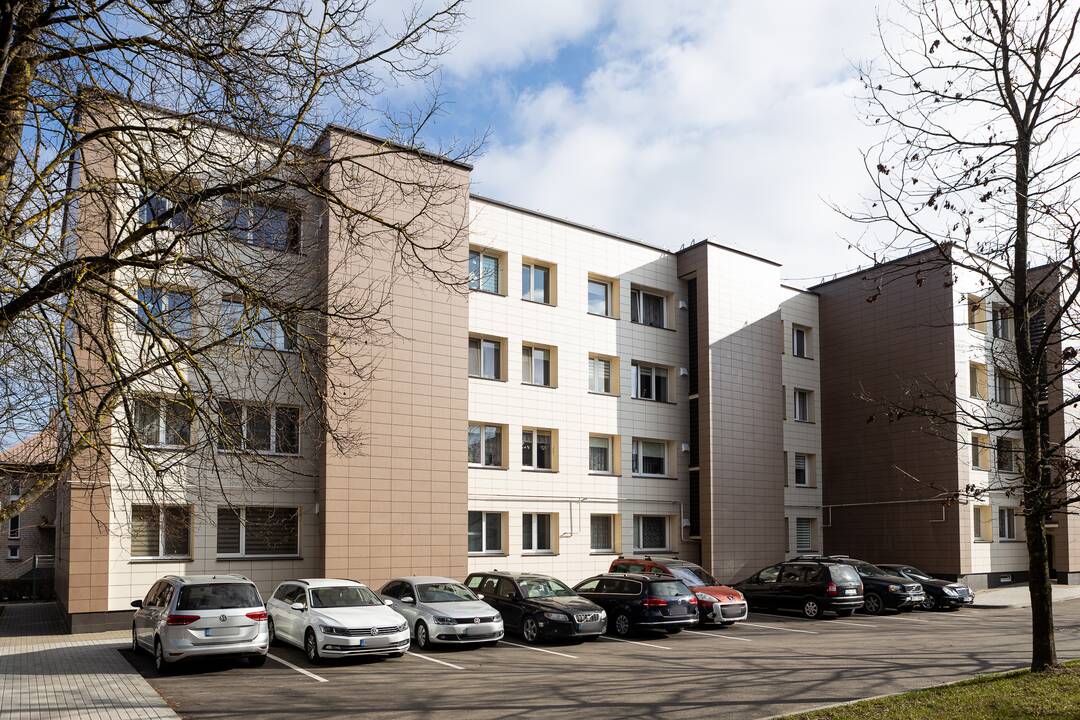 Pinigai: Kauno rajono savivaldybė priedangai daugiabutyje įrengti skiria 5 tūkst. eurų.