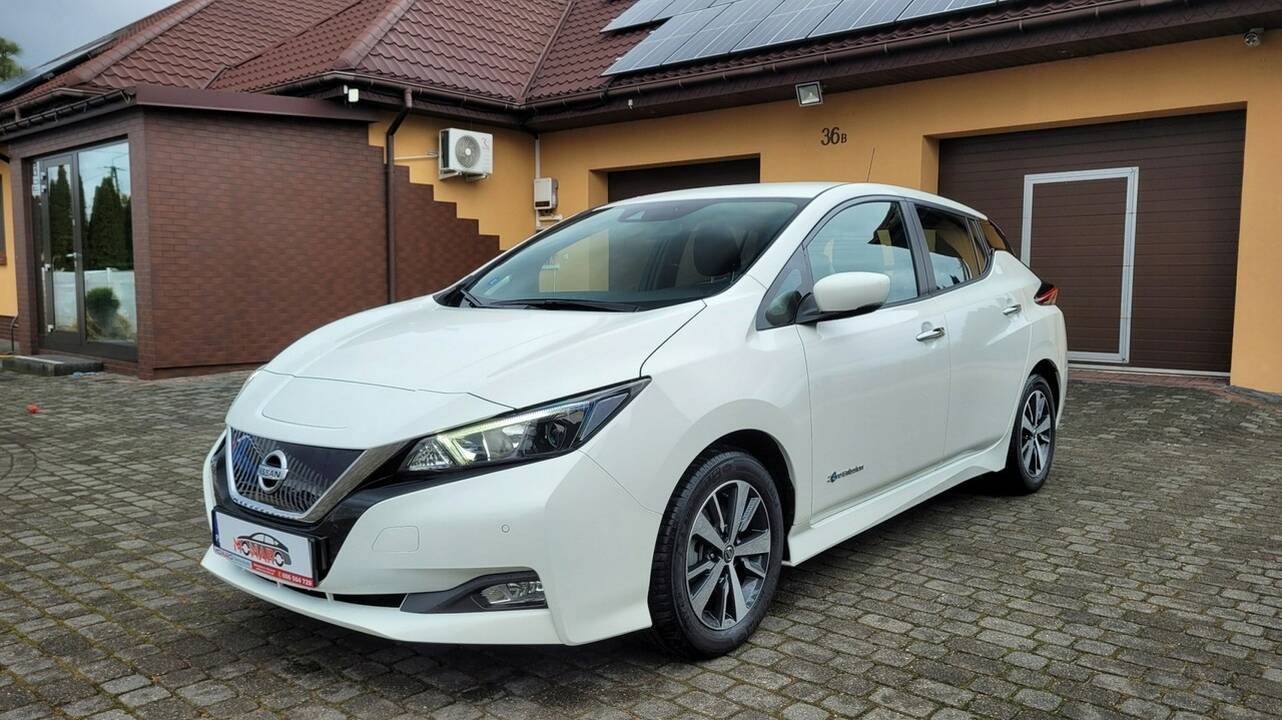  Pasirinkimas: populiariausias elektromobilis Lietuvoje – „Volkswagen ID.4“, Lenkijoje – „Nissan Leaf“.