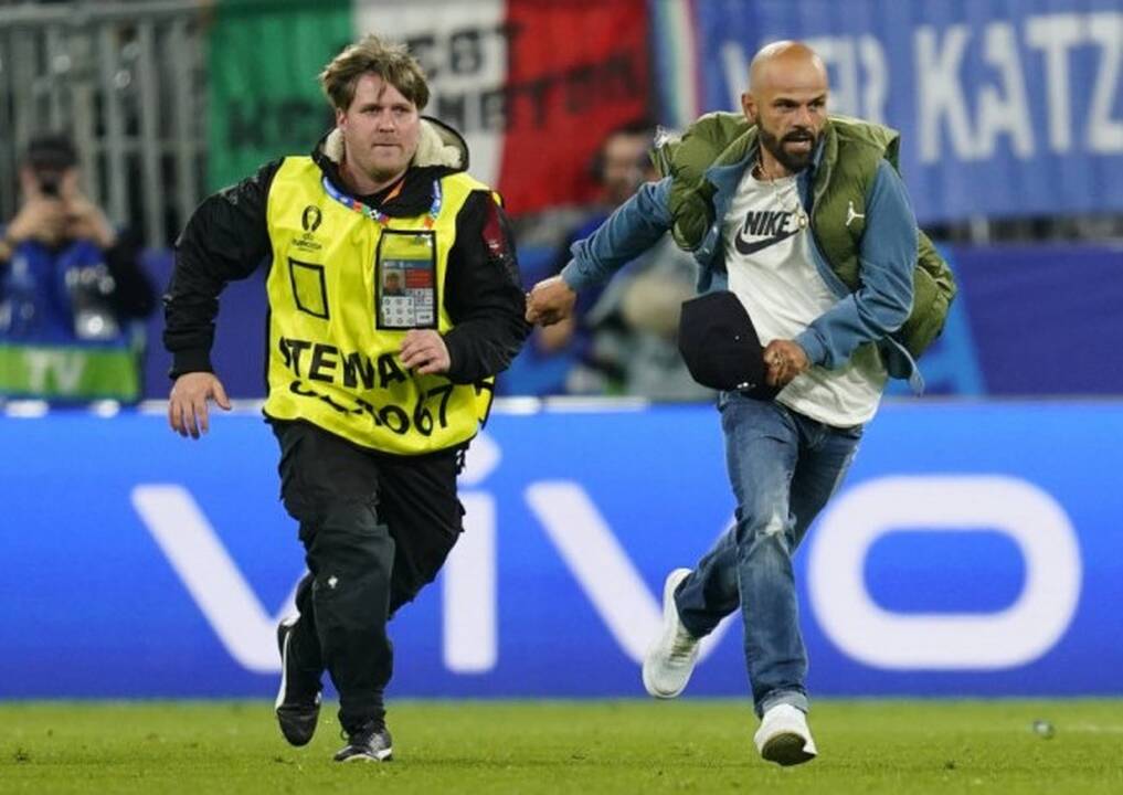 Neprilygstamasis: Čekijos futbolininkai ir strategai įsitikino, kad 39-erių C. Ronaldo (raudonos spalvos marškinėliai) vis dar didelė Portugalijos rinktinės jėga.