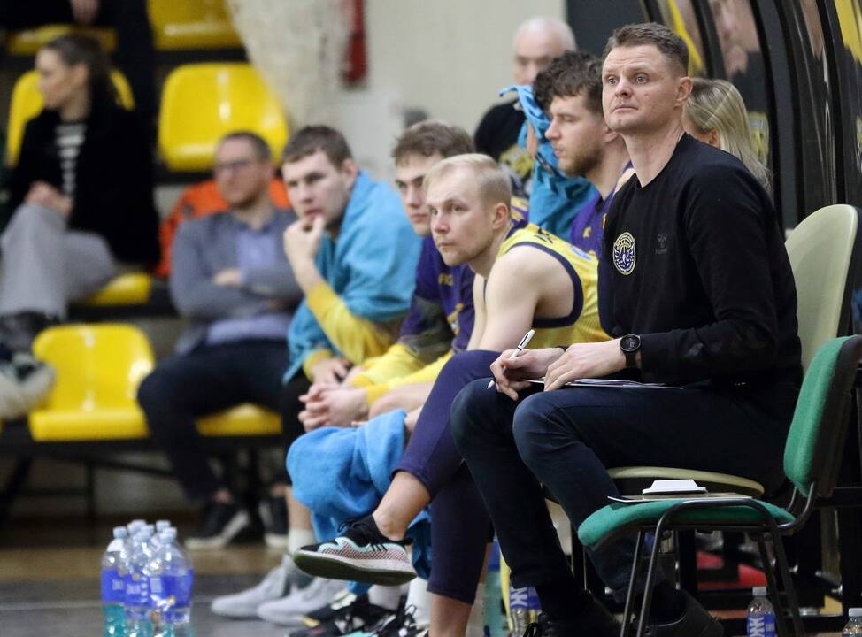 Karjera: praeitą sezoną M. Mitchellas viešėjo Lietuvoje – žaidė Europos taurės turnyro rungtynes su „Wolves Twinsbet“ ekipa.