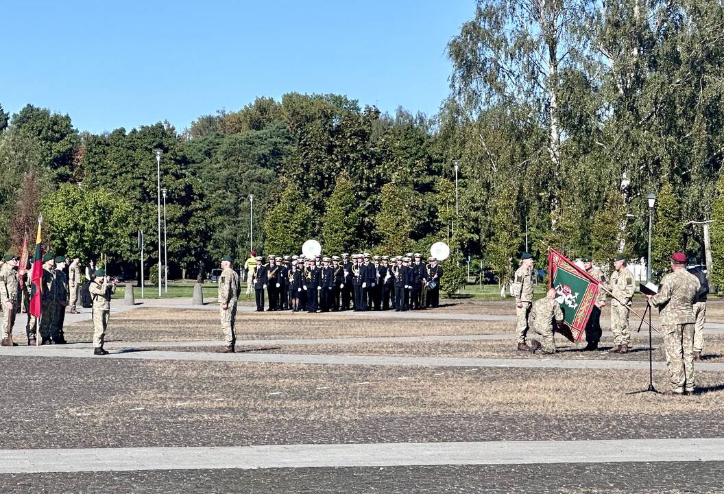 Šventė: Klaipėdos universiteto aikštėje įvyko iškilminga vadų pasikeitimo ceremonija.