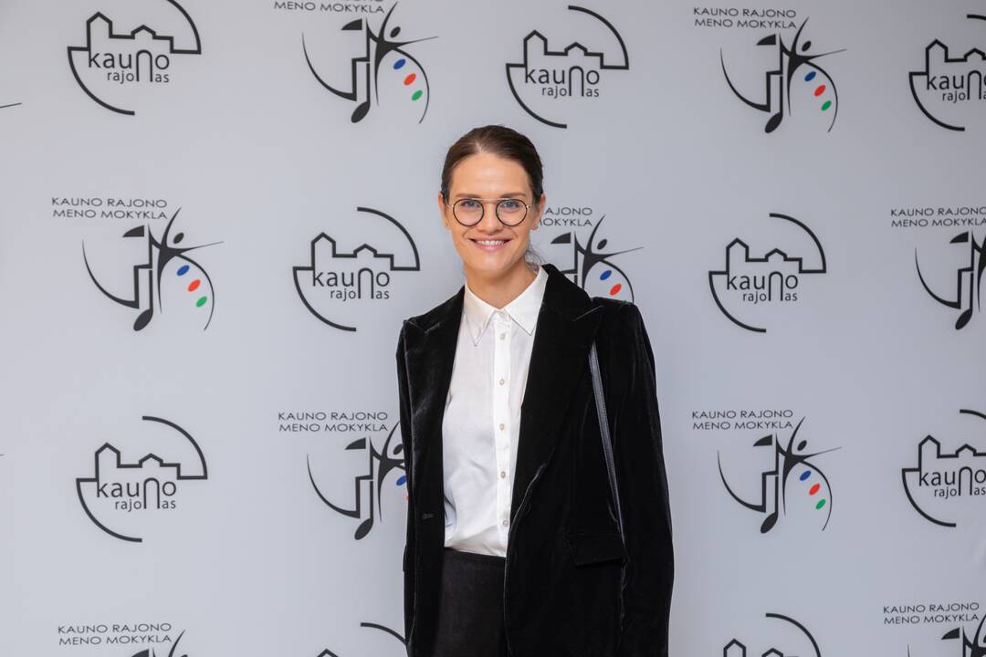 Šventė: mokyklos jubiliejus paminėtas ir scenoje.