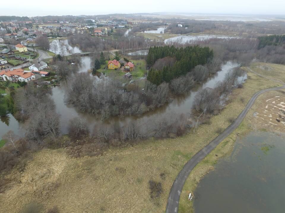 Nuostoliai: pajūrio krašte potvynių mastai kasmet didėja, vanduo iš upių ir kanalų gyvenamuosius namus bei kiemus pasiekia vis dažniau.