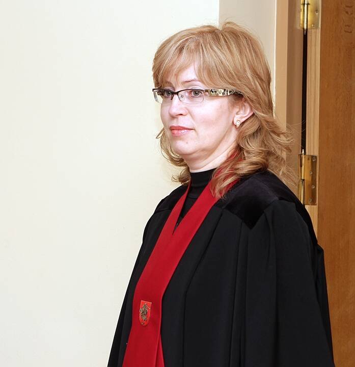 Keista: kartais savo neigiamas emocijas, nepagarbius pasisakymus ar net šmeižtą į virtualią erdvę lieja ir padoriais vadinami visuomenės atstovai.