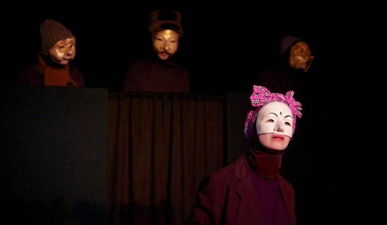 Tarptautinis teatrų forumas: krašto gynyba ir sugrįžimas į bunkerius