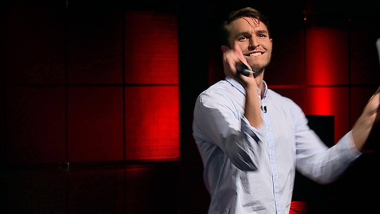 Apie kokią plastinę operaciją mąsto atlikėjas M. Kavaliauskas?