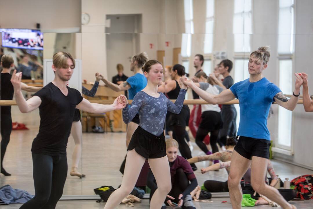 Proveržis: intensyviai repetuojantys teatro baleto trupės artistai ir svečiai pristatys intriguojančiomis kompozicijomis turtingą programą