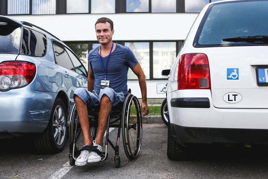 Pilietinė akcija "Atspėk negalią!"