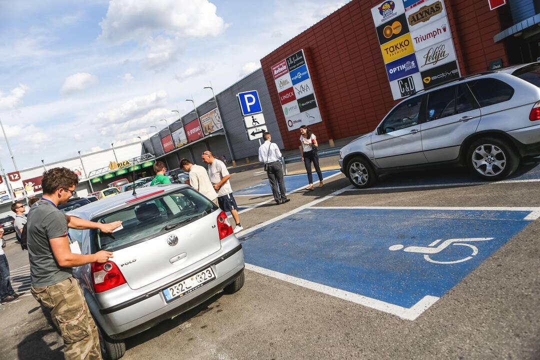 Pilietinė akcija "Atspėk negalią!"