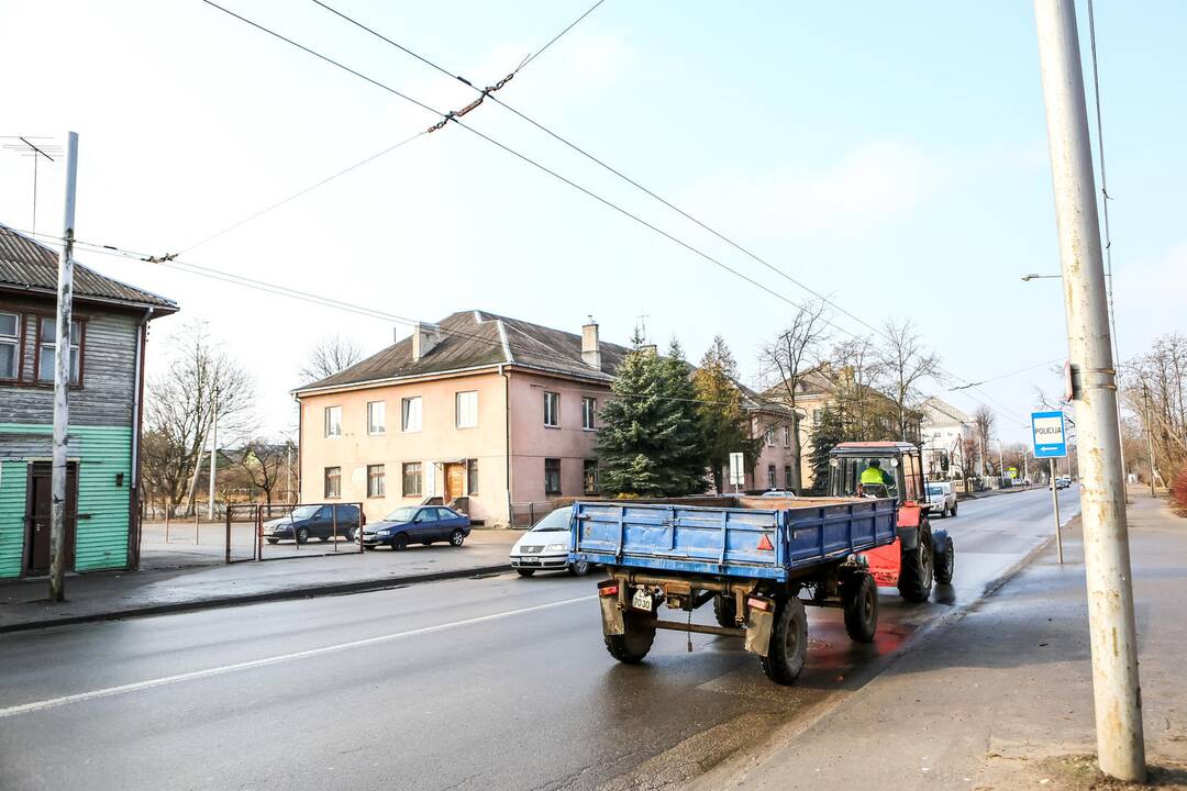 Pasivaikščiojimas po R. Kalantos gatvę