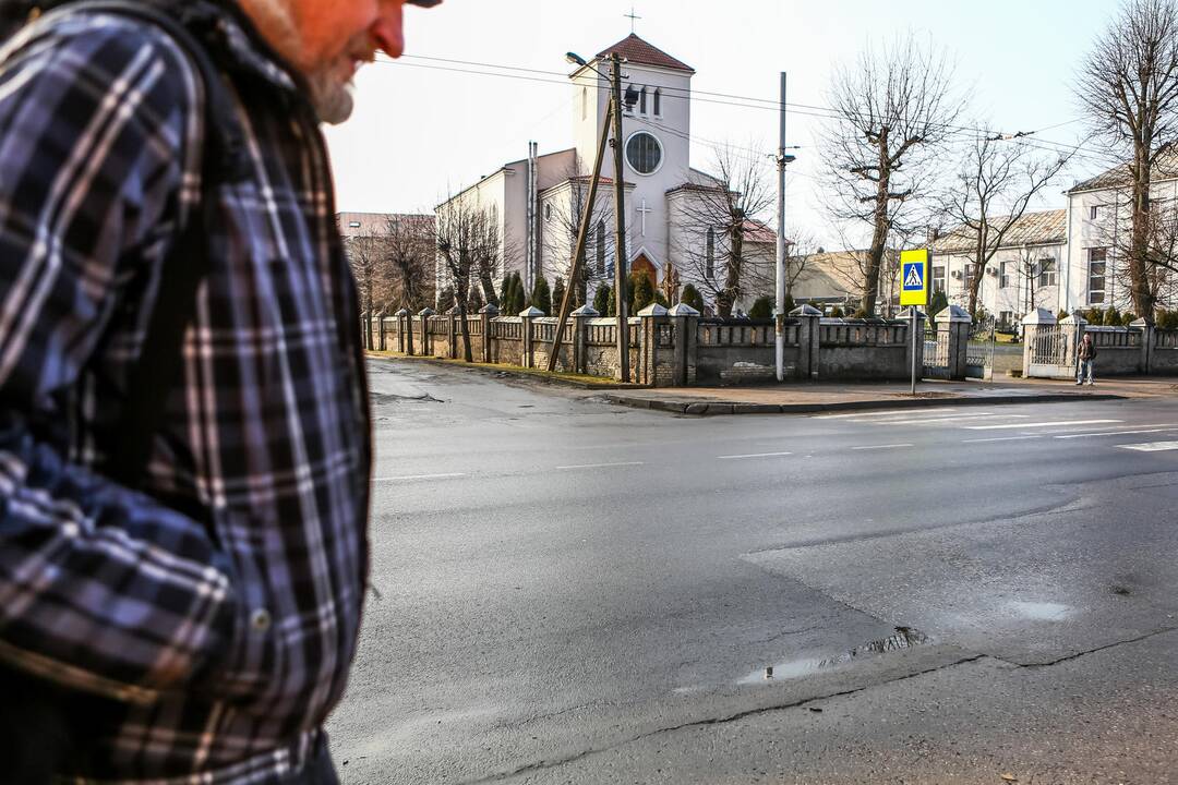 Pasivaikščiojimas po R. Kalantos gatvę
