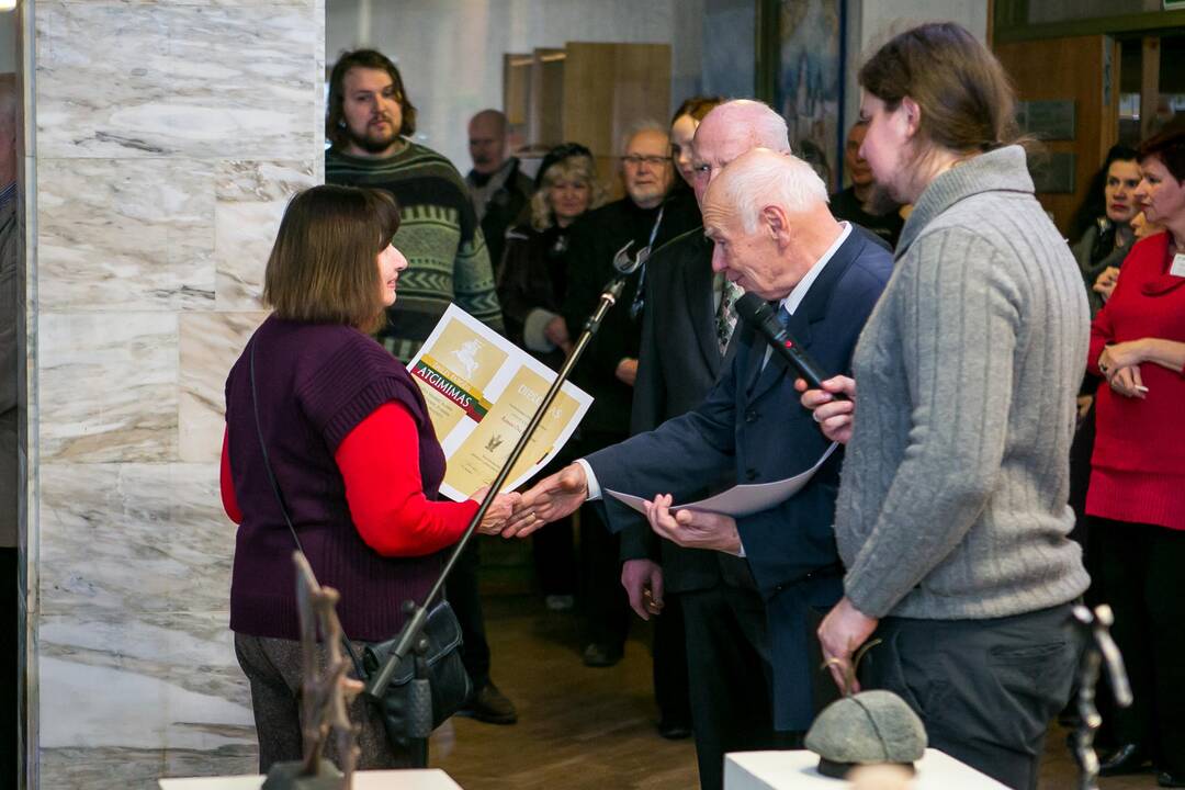 Dailės parodos „Atgimimas" šventinis apdovanojimų vakaras