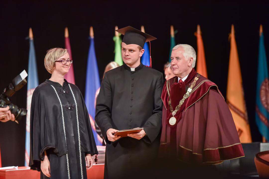 VDU diplomų įteikimo šventė