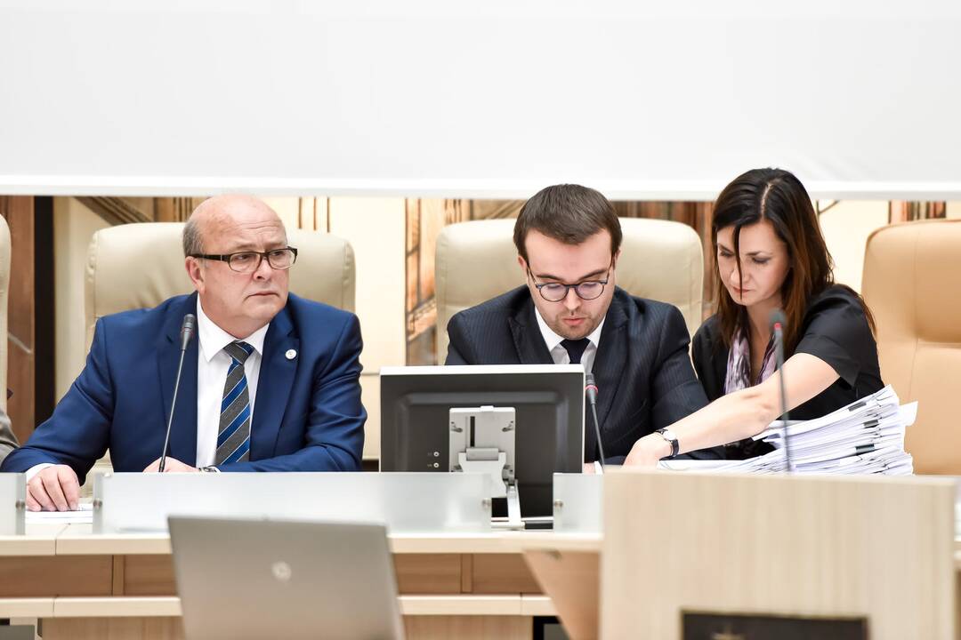 Tarybos posėdis 2015-06-30