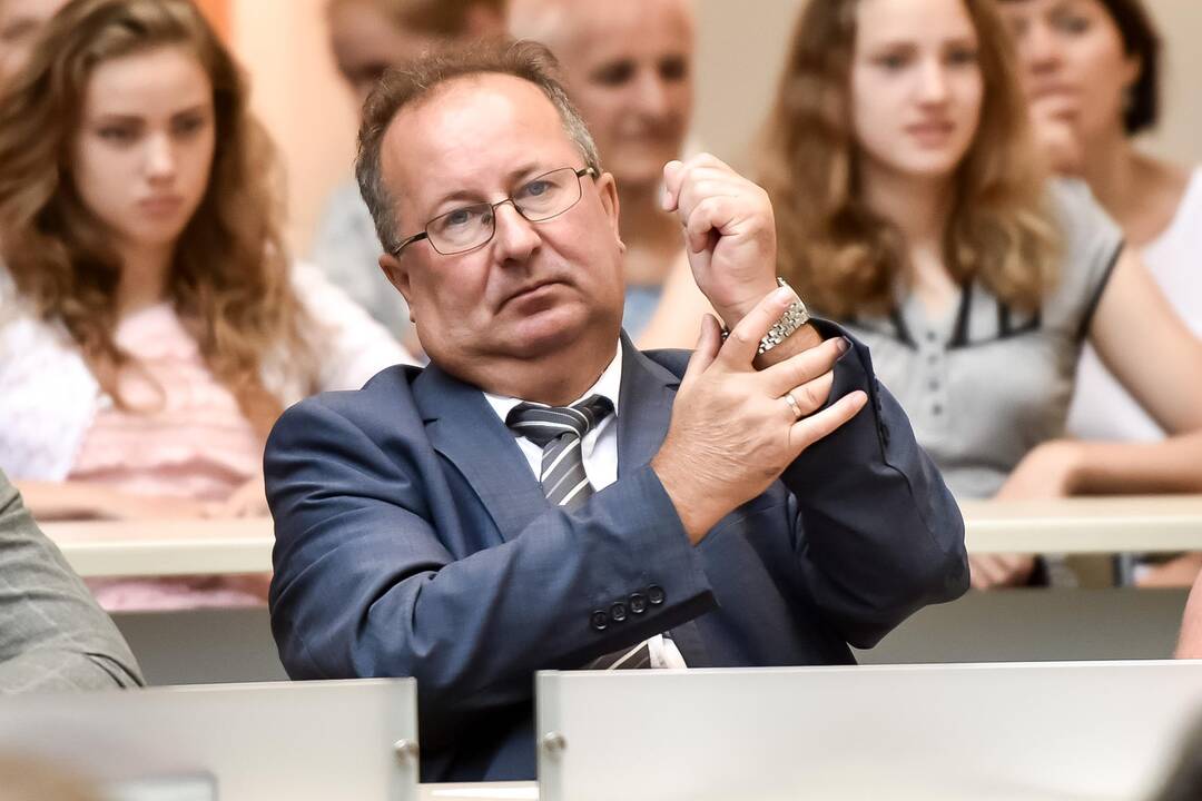 Tarybos posėdis 2015-06-30