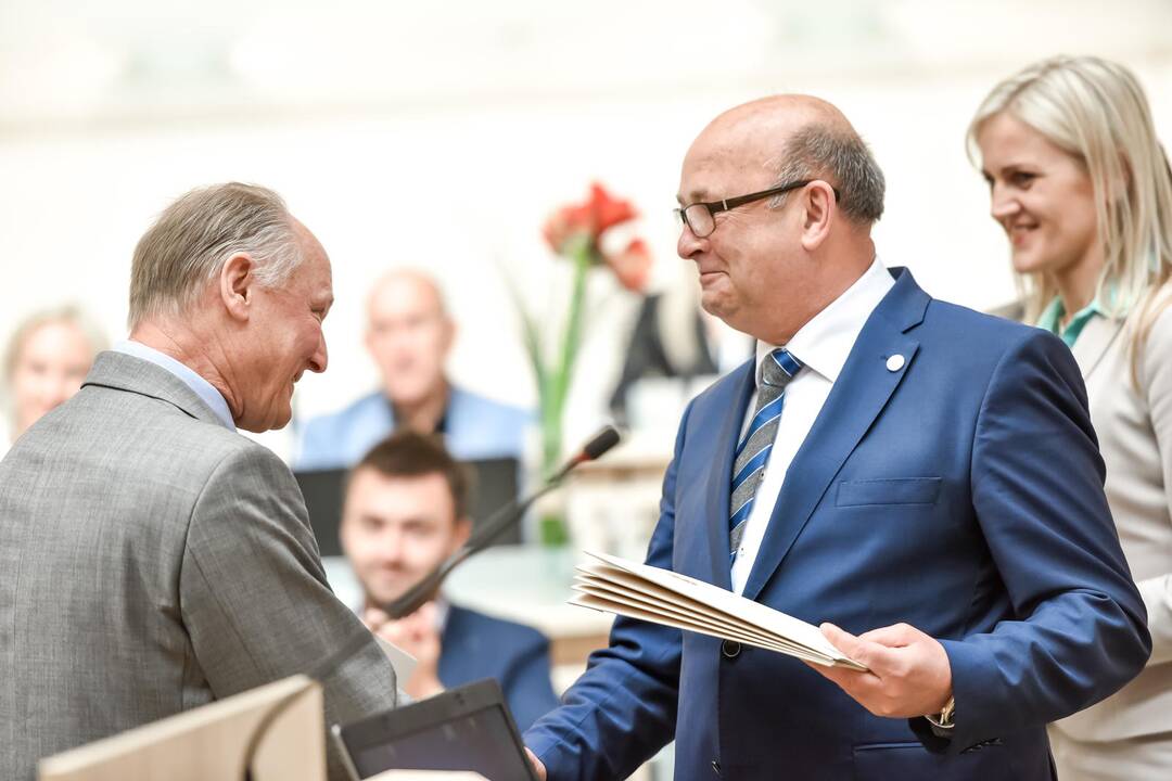 Tarybos posėdis 2015-06-30