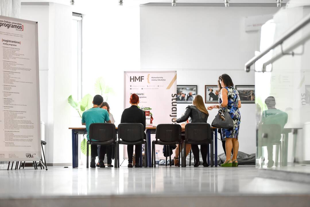 Studijų sutarčių pasirašymas VDU ir KTU