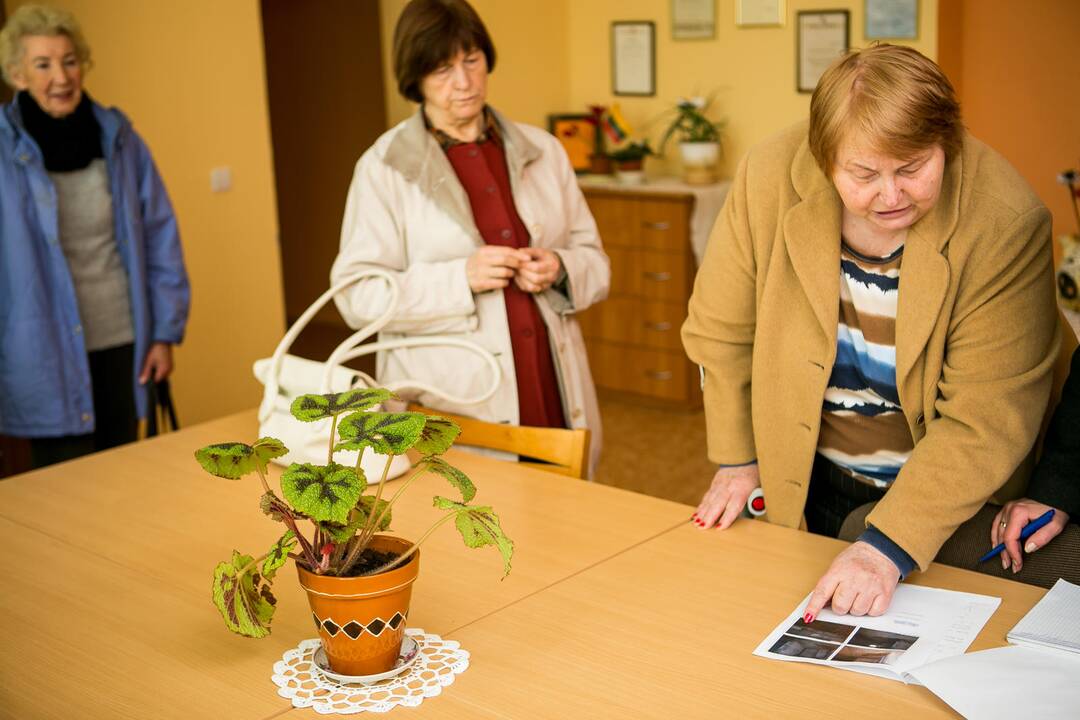 Bendruomenės centras skęsta fekalijose