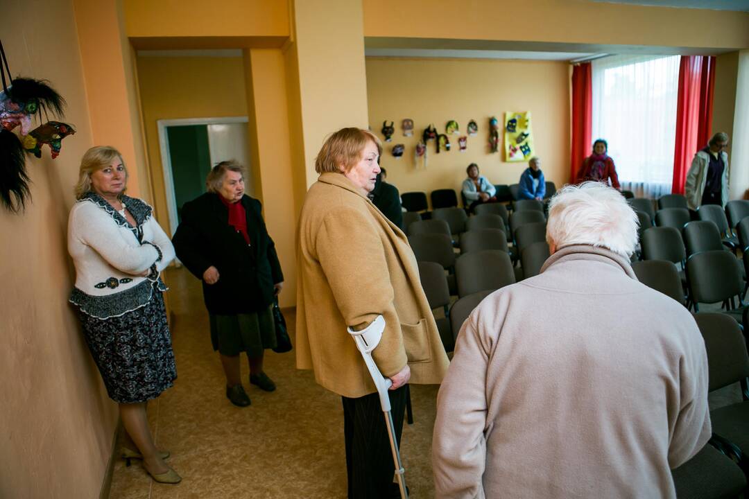 Bendruomenės centras skęsta fekalijose