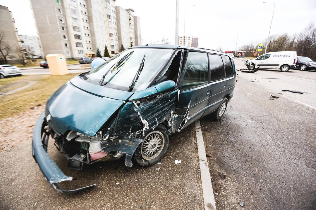 Avarija Baltų prospekte Kaune
