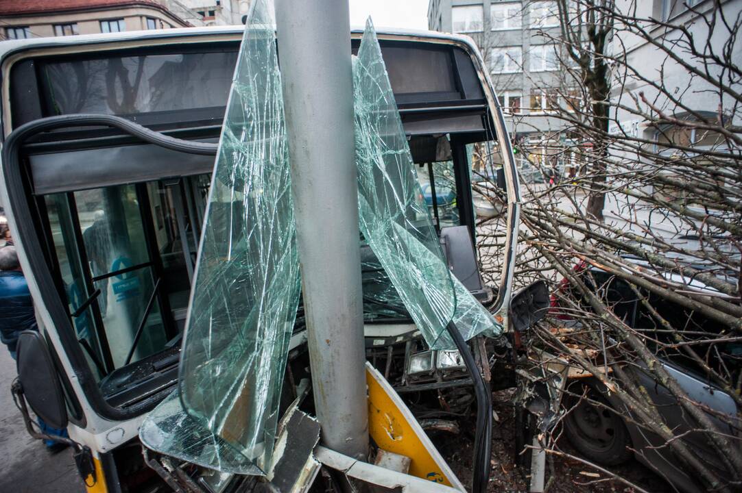 Avarija Kęstučio ir Mickevičiaus gatvių sankryžoje