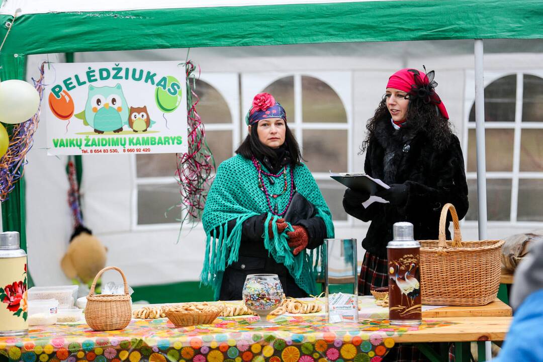Užgavėnių šventė VDU Kauno botanikos sode