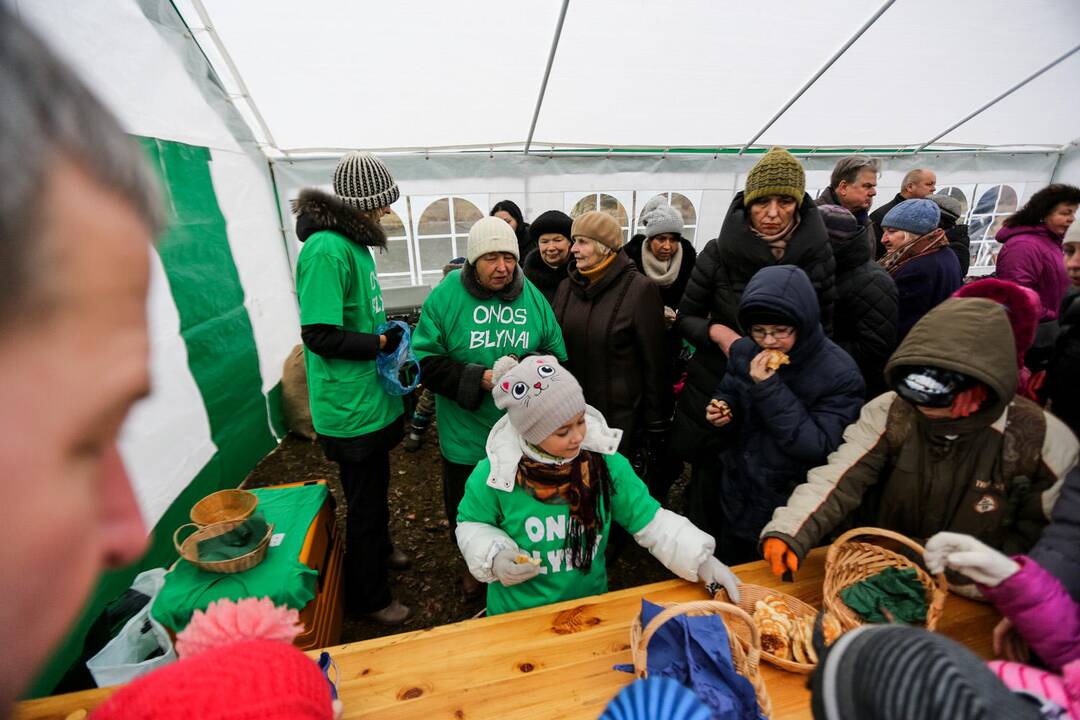 Užgavėnių šventė VDU Kauno botanikos sode