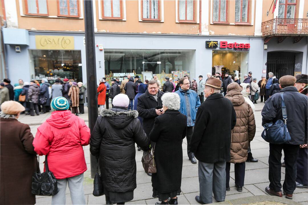 Senjorai skuba įsigyti pigesnius bilietus