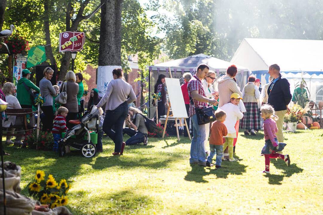 Derliaus šventė „Rudens sambariai 2013“