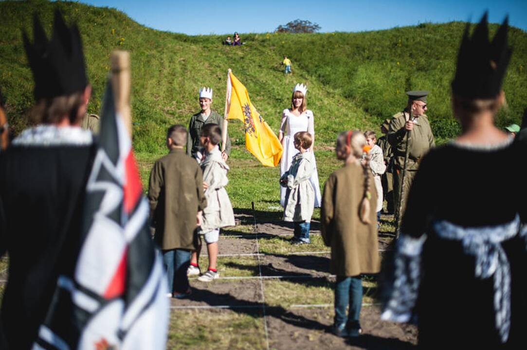Gyvųjų šachmatų kova VII forte