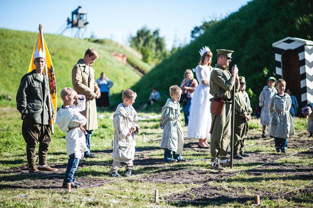 Gyvųjų šachmatų kova VII forte