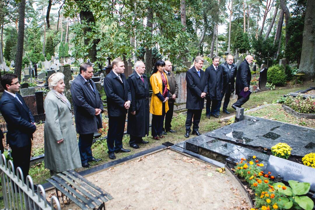 Prezidento mirties metines prisiminė tik R. Paksas
