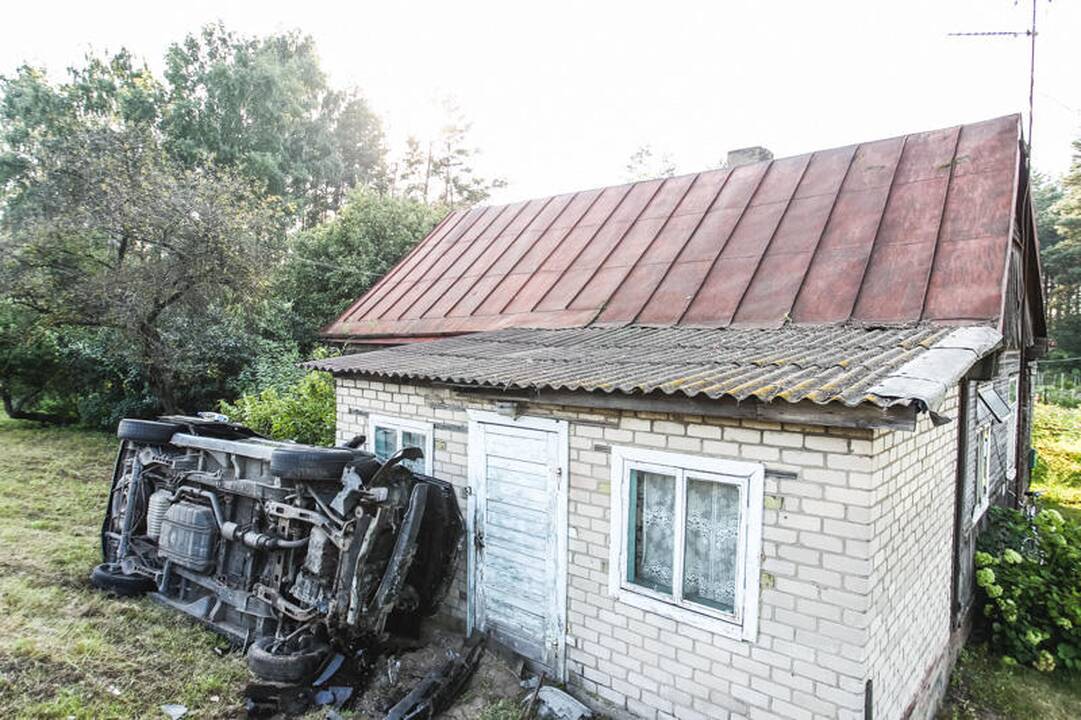 Per avariją Kauno rajone sužeisti trys žmonės