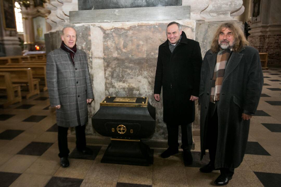 Kauno Rotušės draugijos dovana Katedrai