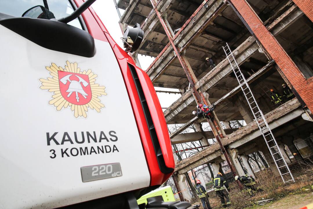 Ugniagesių aukštalipių pratybos