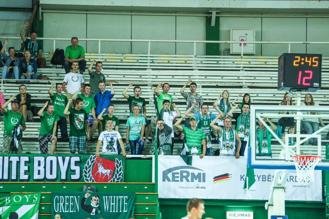 "Žalgiris" S.Butauto taurės finale po dramatiškos kovos nusileido VEF komandai 