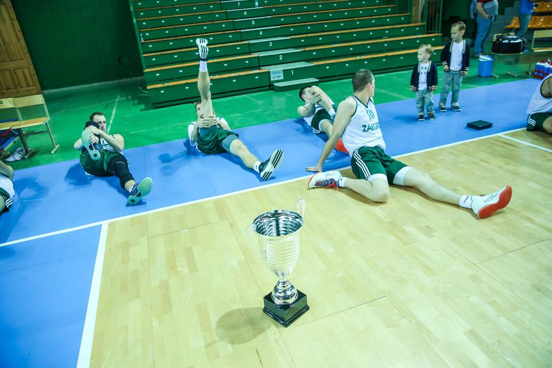 "Žalgiris" S.Butauto taurės finale po dramatiškos kovos nusileido VEF komandai 