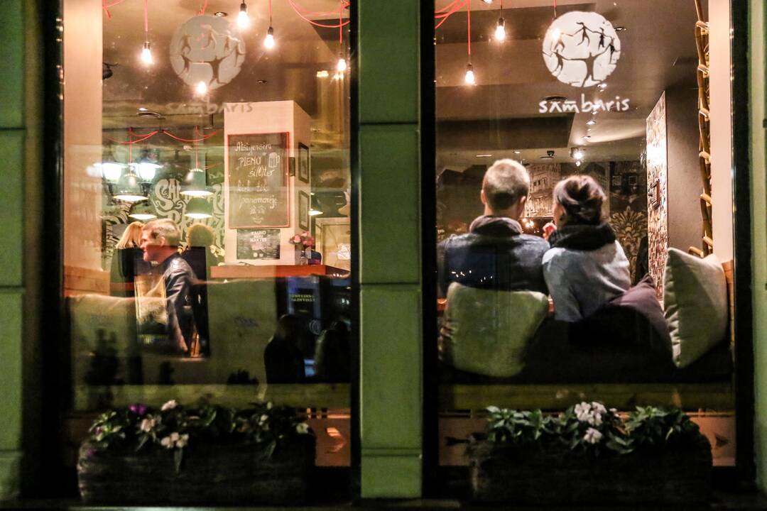 Kauno barai kviečia naktinėti