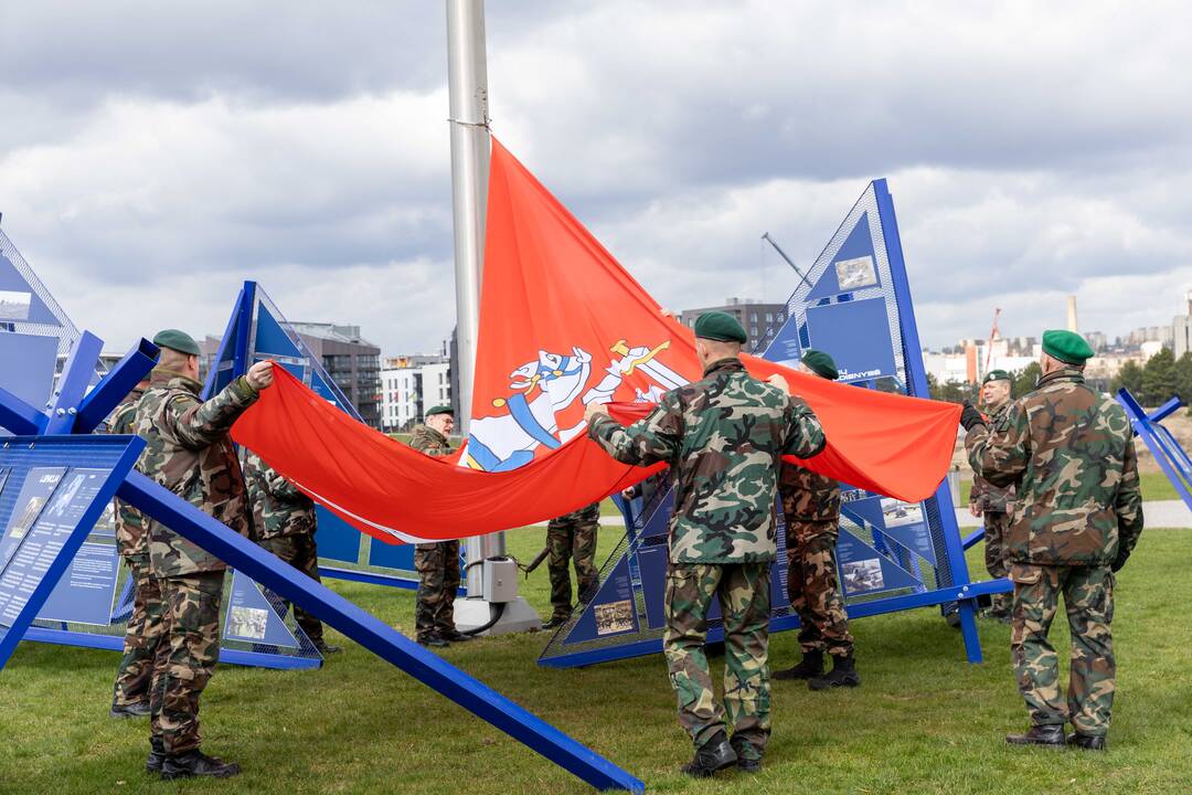 20 metų – kartu su NATO (vėliavos pakėlimas Kaune)