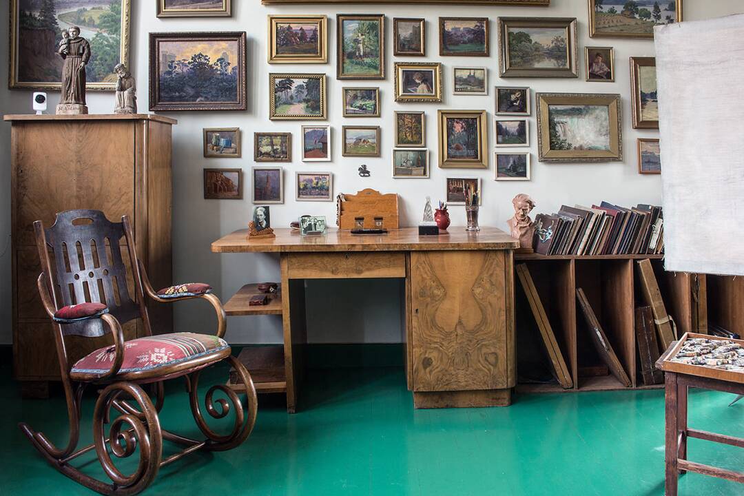 Bus atnaujintas 1928-aisiais statytas A. Žmuidzinavičiaus kūrinių muziejaus pastatas