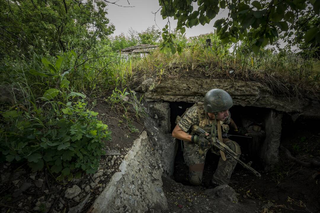 111-oji karo Ukrainoje diena
