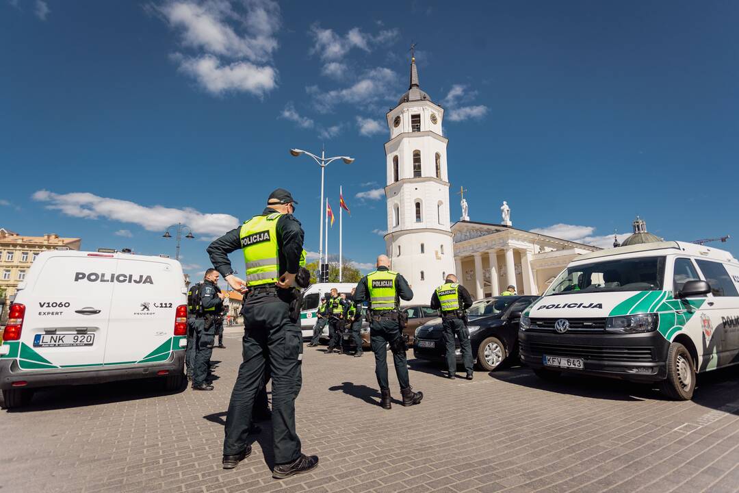 Katedros aikštėje – protestas dėl NT mokesčio