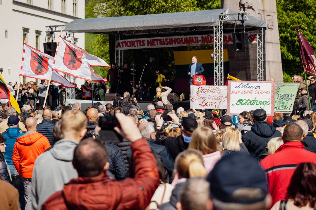 Katedros aikštėje – protestas dėl NT mokesčio