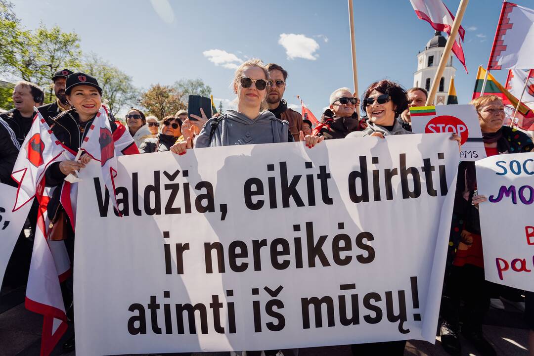 Katedros aikštėje – protestas dėl NT mokesčio