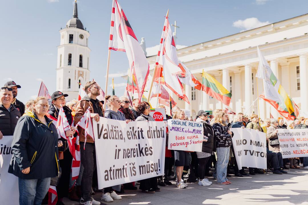 Katedros aikštėje – protestas dėl NT mokesčio